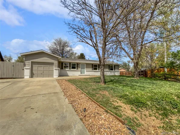 1217 Hunter Ct, Longmont, CO 80501