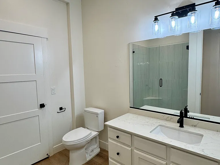 S Halcom Dr — Photo 12
