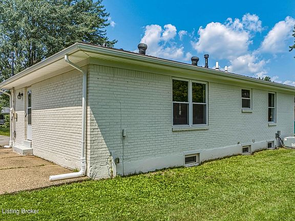 4th image of 128 Gofton Ct