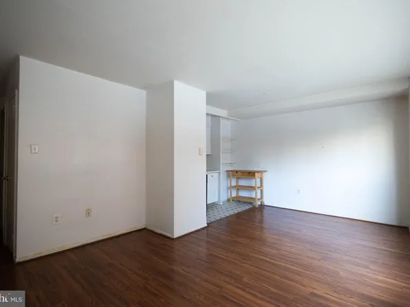 2101 Chestnut St Unit 401, Philadelphia, PA 19103