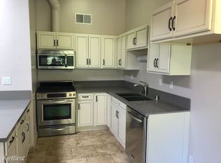 12800 Oxnard St #A, North Hollywood, CA 91606