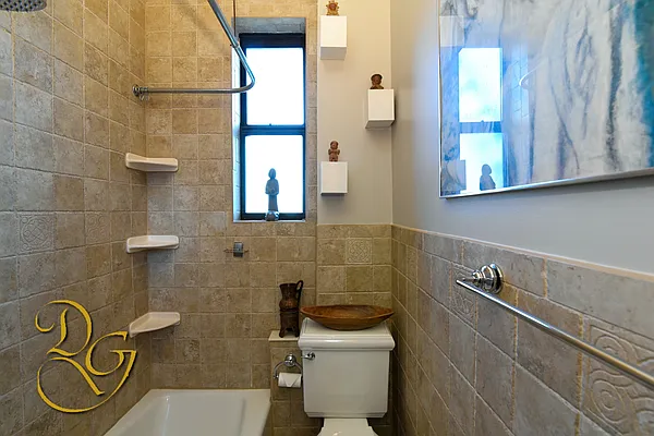Sold by Dorsa Group | media 20