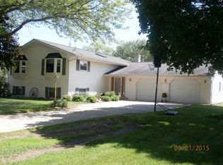 3560 Prairie Ln, Morris, IL 60450