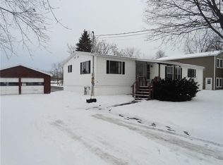 2 Ladue Ave, Clifton Springs, NY 14432
