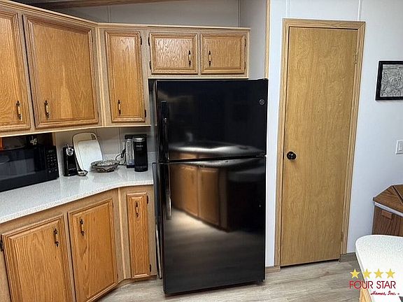 2nd image of 50 Falls Way Dr