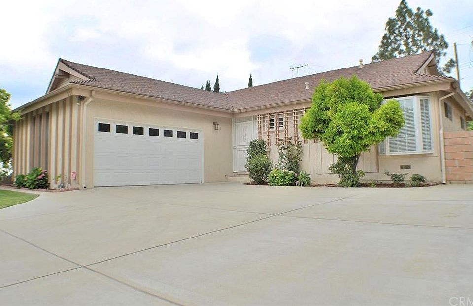 1st image of 531 Ladera St
