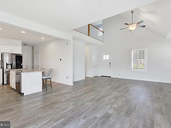 5th image of 3614 Cascades Dr