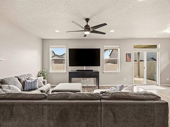 4th image of 705 Quail Dr