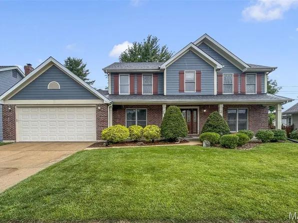 20 Huntington Pkwy, Saint Charles, MO 63301