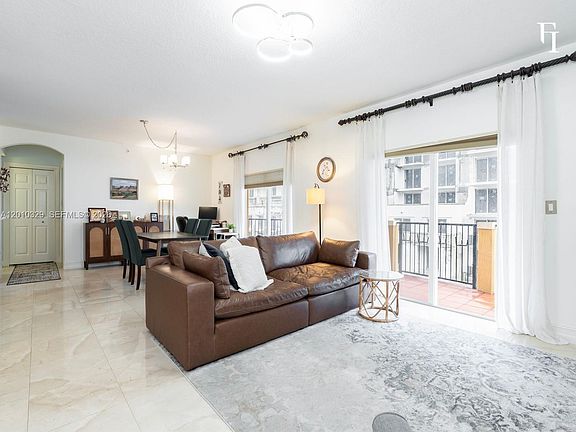 4th image of 322 Madeira Ave APT 405
