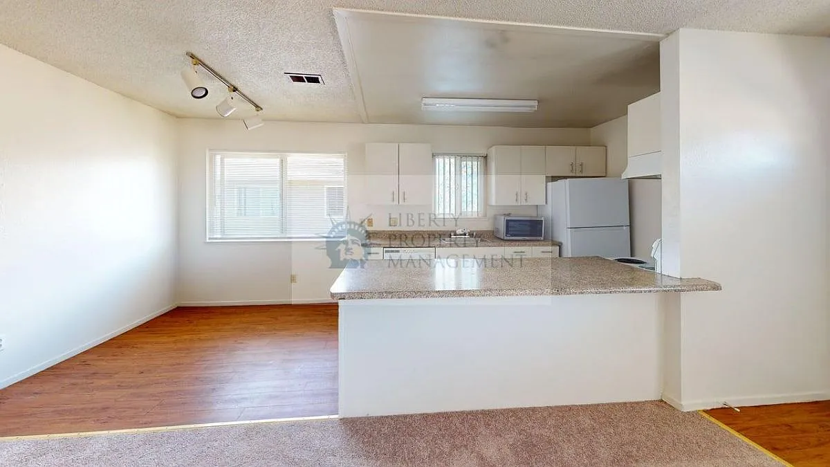 2 bed, 924 sqft, $1,550 — Photo 4