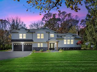 130 Sandy Hollow Rd, Northport, NY 11768