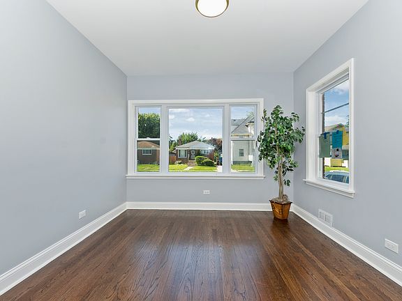 5th image of 1511 S 5th Ave