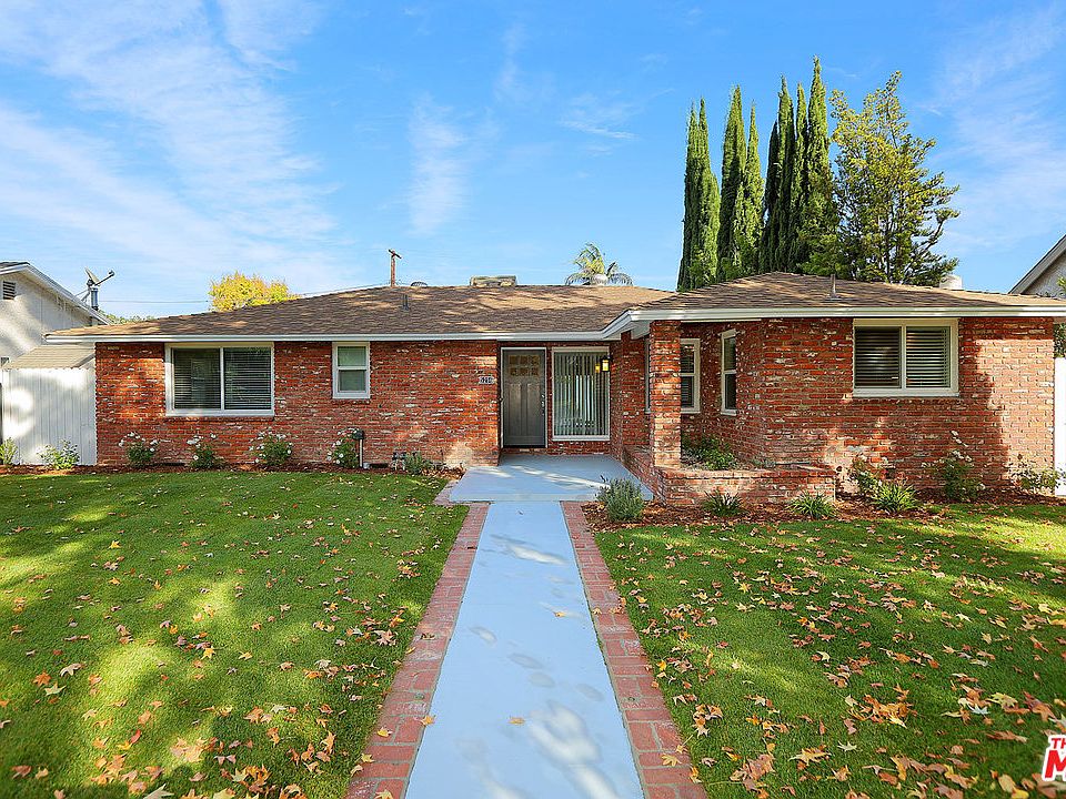 1st image of 5256 Woodman Ave