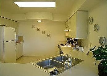 4th image of 5701 Bahia Del Mar Cir APT 208