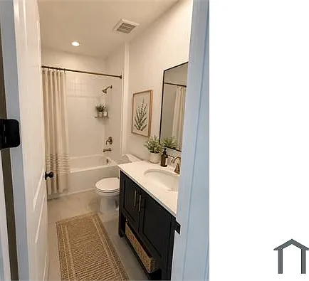 4 bed, 1903 sqft, $2,900 — Photo 3