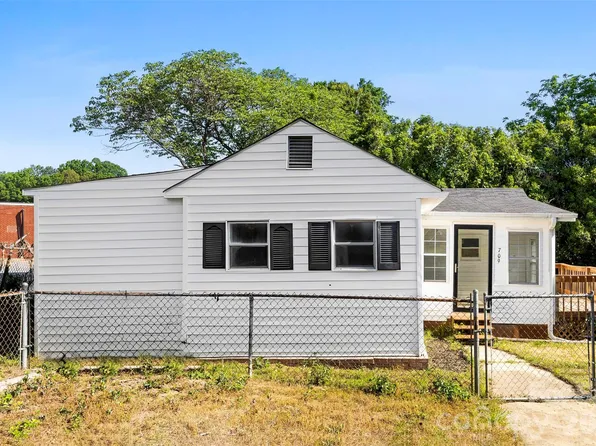 709 A St, Bessemer City, NC 28016