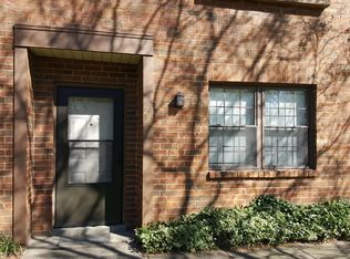 295 Cross Country Dr S, Westerville, OH 43081