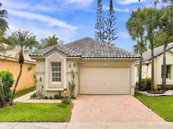 1144 NW 171st Ter, Pembroke Pines, FL 33028