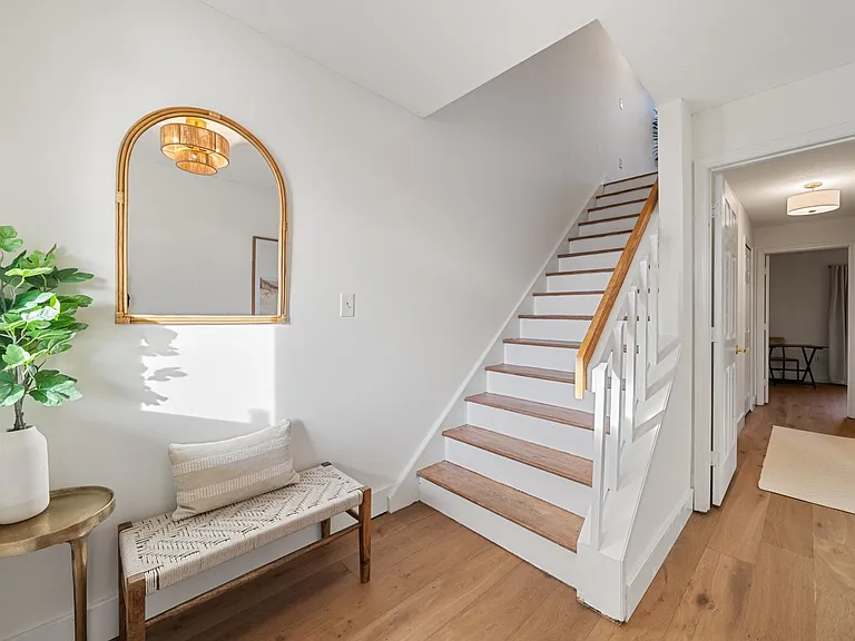 310 Swans Wharf Row — Photo 22