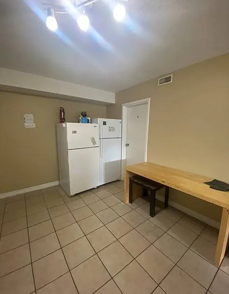 331 Spruce St #C — Photo 5