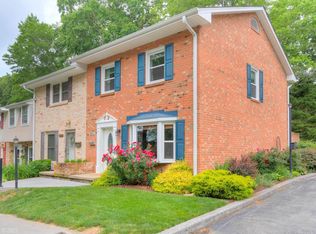 1923 Sussex Rd, Blacksburg, VA 24060