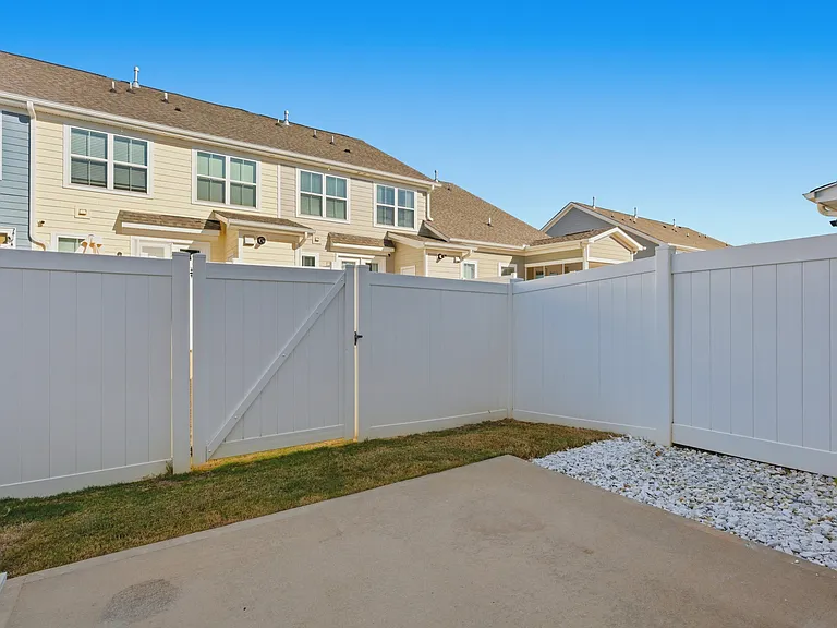 38 Red Horse Way — Photo 27