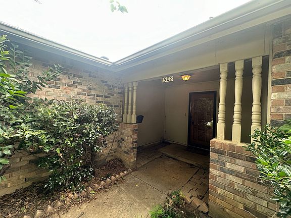 4th image of 1502 Aransas Dr