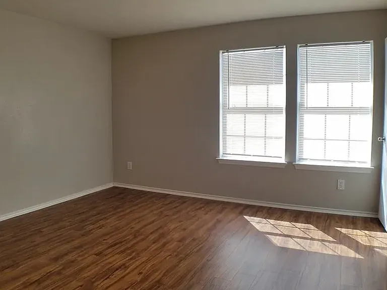 6713 Panda Royle Dr — Photo 6