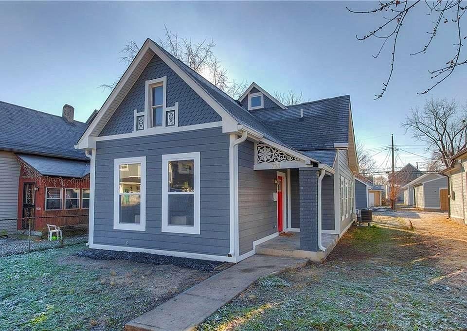 1st image of 723 E Minnesota St