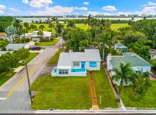 1030 N Lakeside Dr, Lake Worth, FL 33460