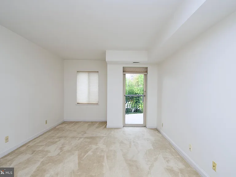 1250 S Washington St #218 — Photo 18