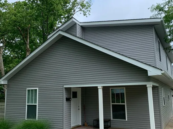 221-221.5 East 16th Street