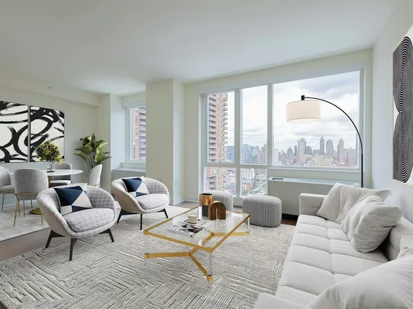 450 West 42nd Street image 1 of 23