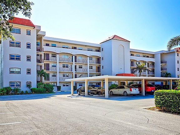 2nd image of 29 Yacht Club Dr APT 402