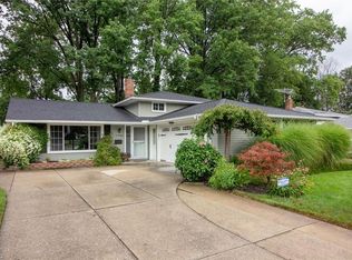 23488 Sharon Dr, North Olmsted, OH 44070