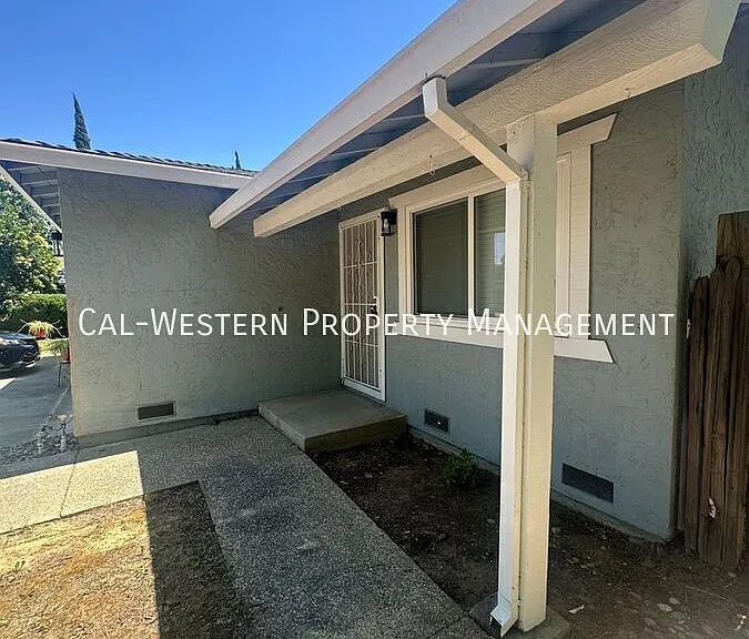 15165 Pratola Ct #B — Photo 39