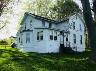 305 W Bloomfield Rd, Pittsford, NY 14534