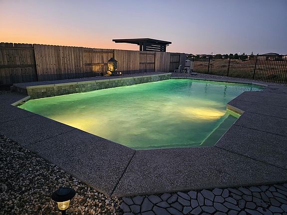 2nd image of 1104 Shadowgate Dr