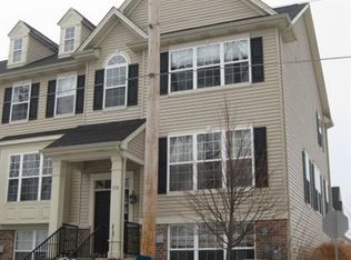 130 Melrose Ct, South Elgin, IL 60177