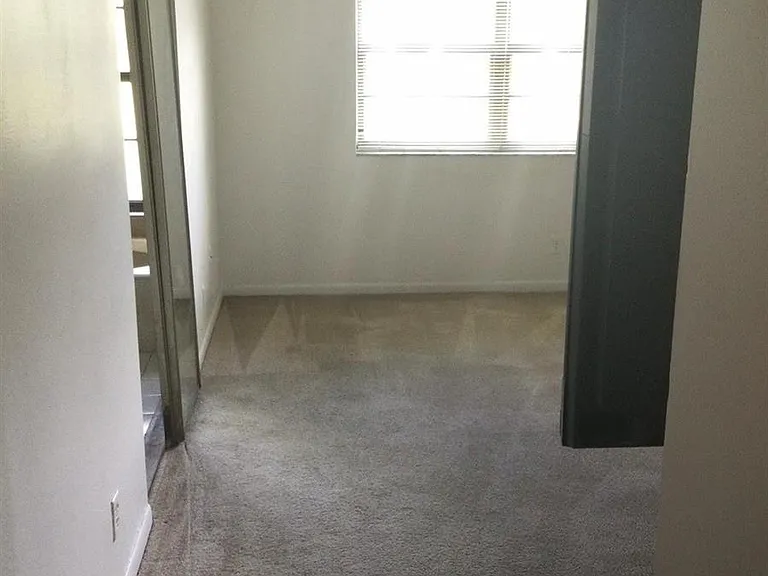 9233 SW 8th St #110 — Photo 6