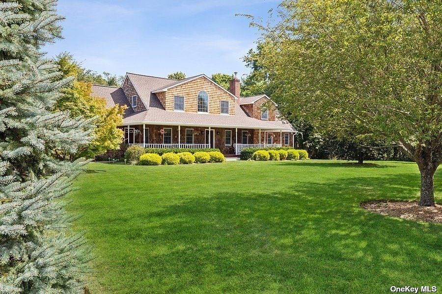 1st image of 1425 Harbor Ln