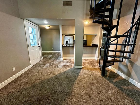 4th image of 2802 NE 9th St APT A5