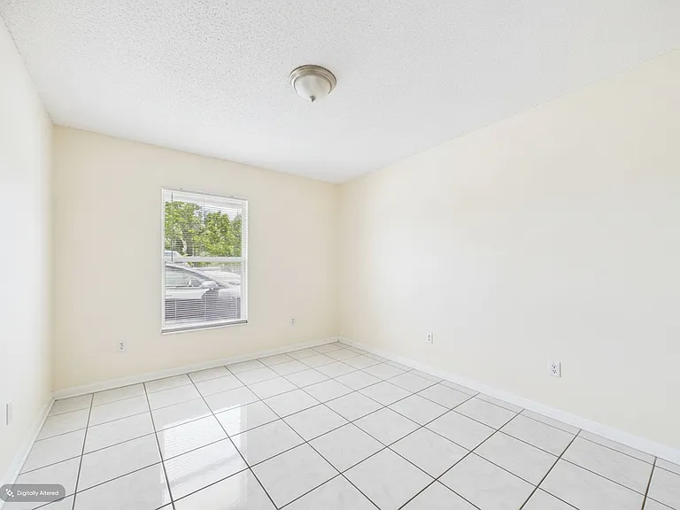 1411 E 109th Ave #B — Photo 13