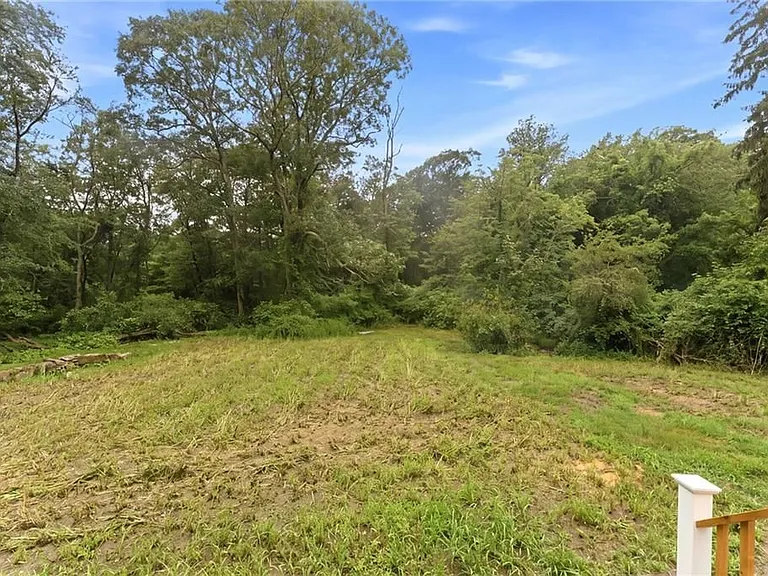 1552 Kingstown Rd — Photo 33