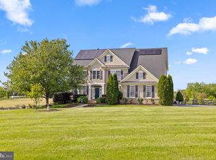 38547 Piggott Bottom Rd, Hamilton, VA 20158