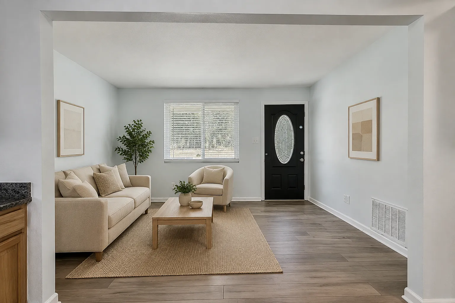 3 bed, 1208 sqft, $2,200 — Photo 2