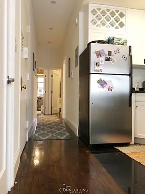 Rented by City Connections Realty | media 32