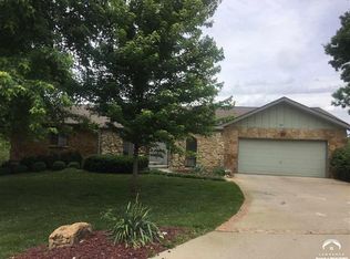 2101 Quail Creek Dr, Lawrence, KS 66047
