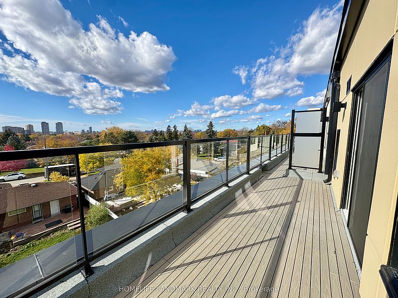 Toronto Townhouse for rent - 2 Bedrooms — photo 13